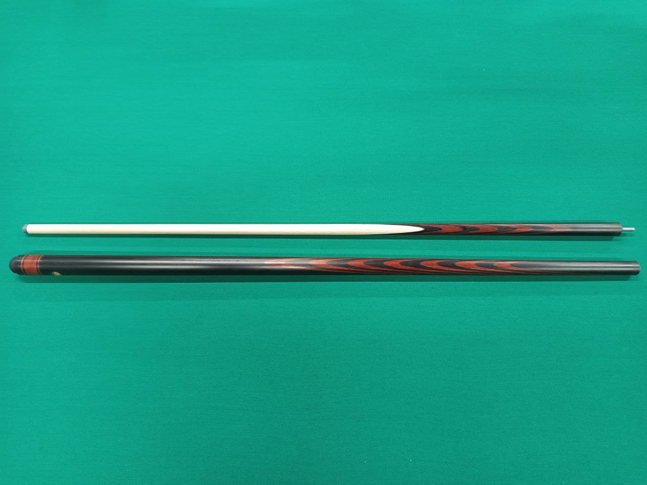 Кий Пирамида #9 4х6 Черный граб, падук.