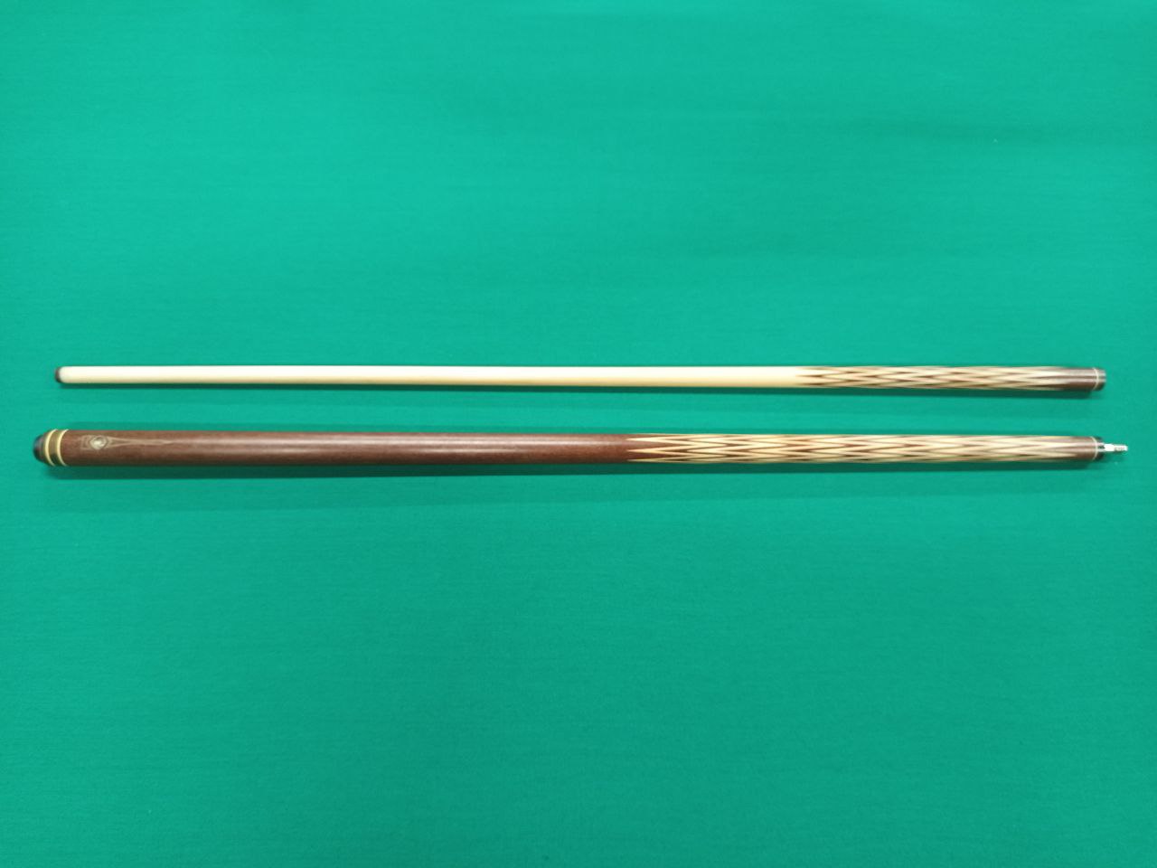 Кий Пирамида #34 8-х перьевая корона Массарандуба.